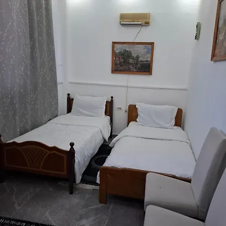 Hotel Versace 3*